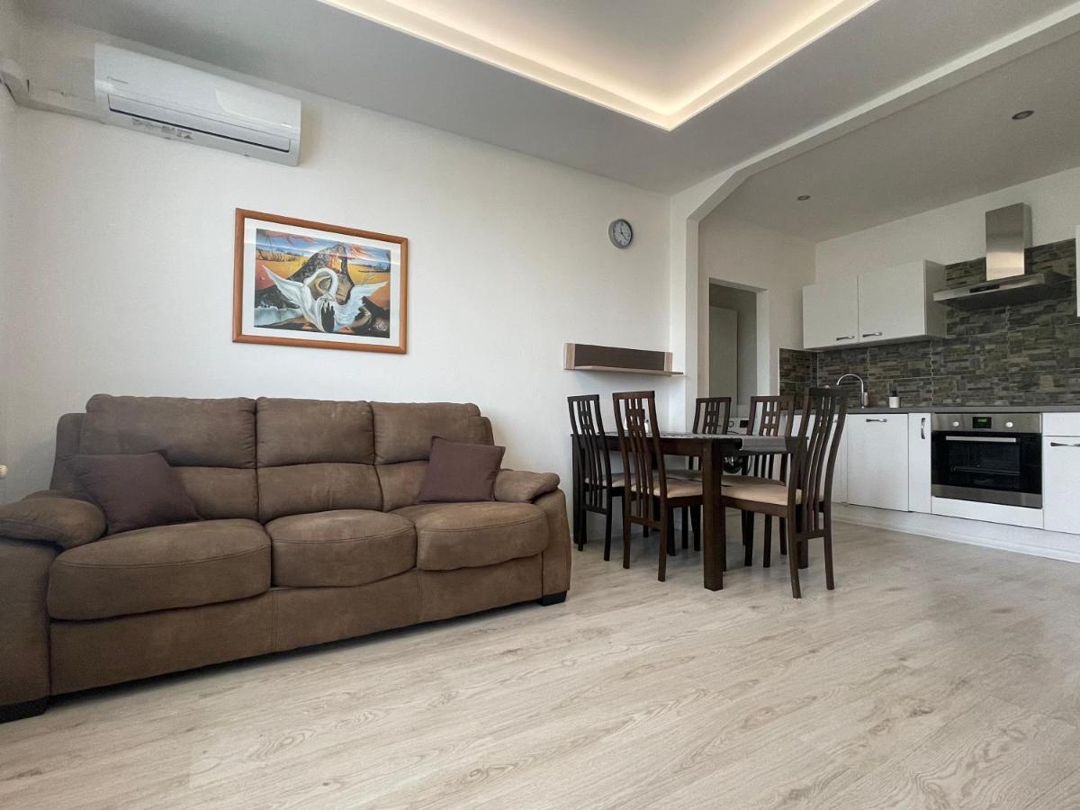 Sag Riazanska Residence 3 Room Free Wi-Fi Bratislava Exterior foto